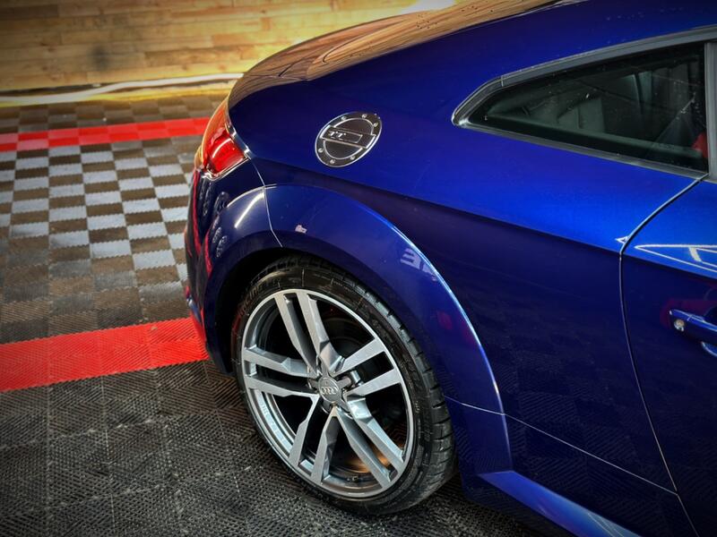 AUDI TT