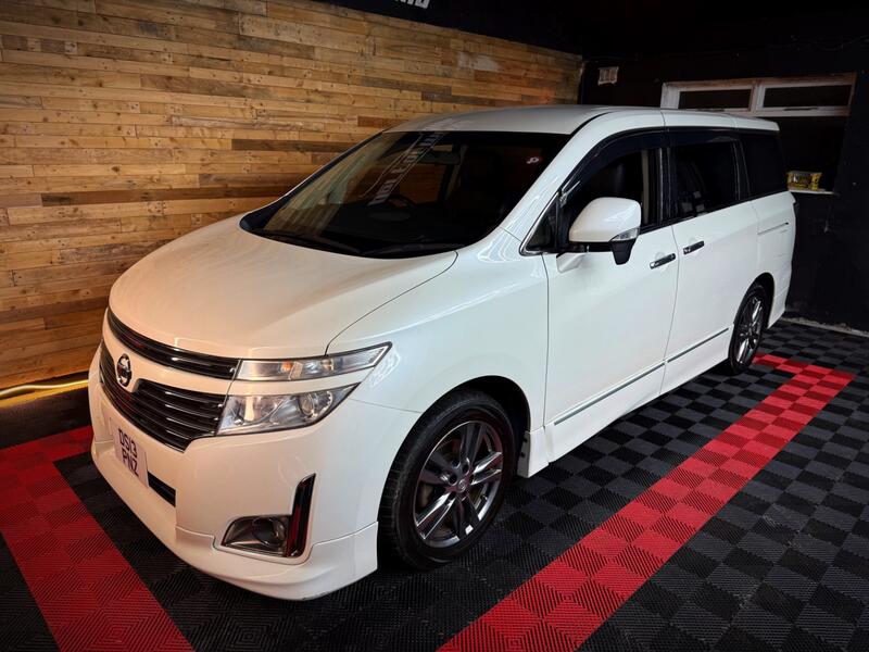 NISSAN ELGRAND